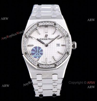 Swiss Copy Audemars Piguet Lady Royal Oak 67650st Watch White Dial Diamond set 33mm